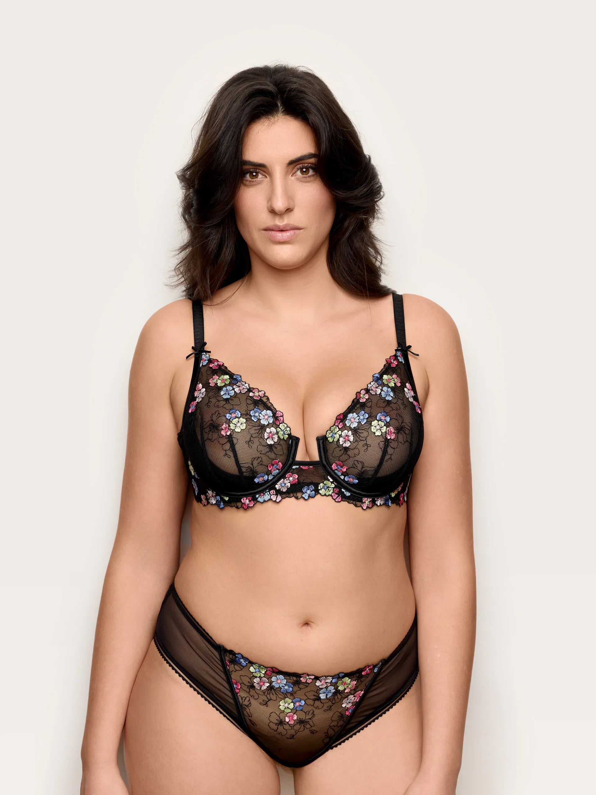 Yamamay_Black_Balcony Bra in Different Cup Sizes - Milli_IBAD191007_072_07