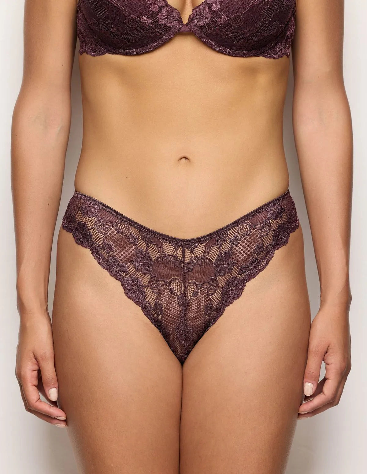 Yamamay_Mahogany_Brazilian Brief in Mahogany Lace Ð Primula Color_IBND183007_070_03