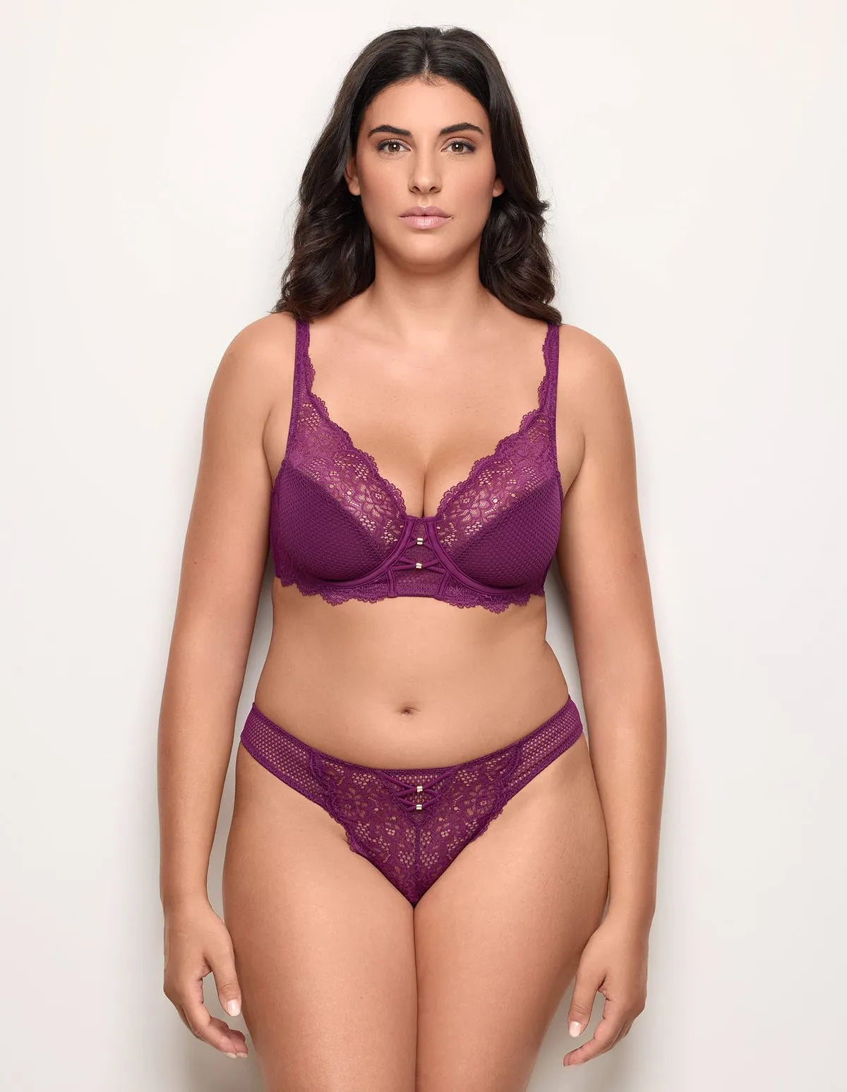 Yamamay_PLUM_Brazilian Panty Ð Catchy_IBND183022_084_02