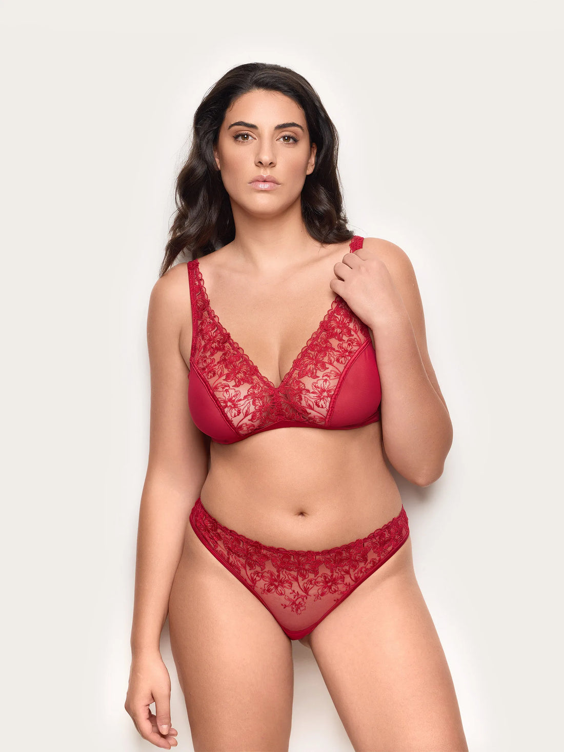 Yamamay_Ruby Red_Red Bloom Embroidered Tulle Brazilian_IBND184010_909_01