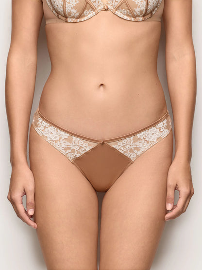 Yamamay_Skin_Brazilian Briefs  Chantilly_IBND191001_075_03