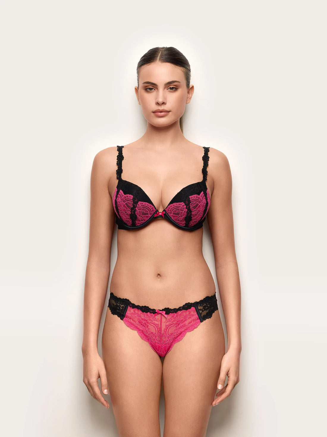 Yamamay_Fuchsia_Brasiliana - Caprice_IBND191012_040_02