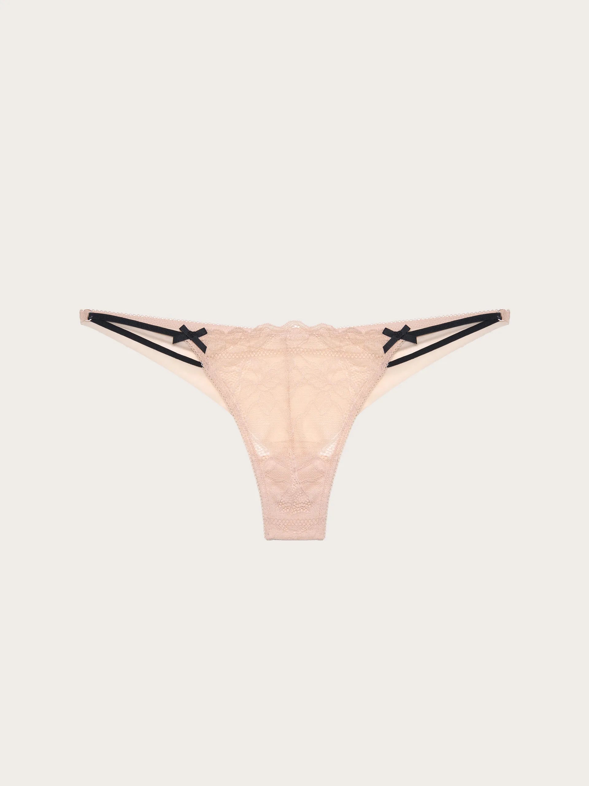 Yamamay_Pale Pink_Brasiliana in Pizzo - Elodie_IBND191014_090_06