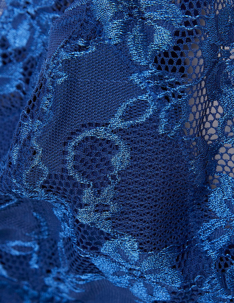 Yamamay_Unlined Bralette in Soft Dark Blue Lace_IBRD181007_215_05