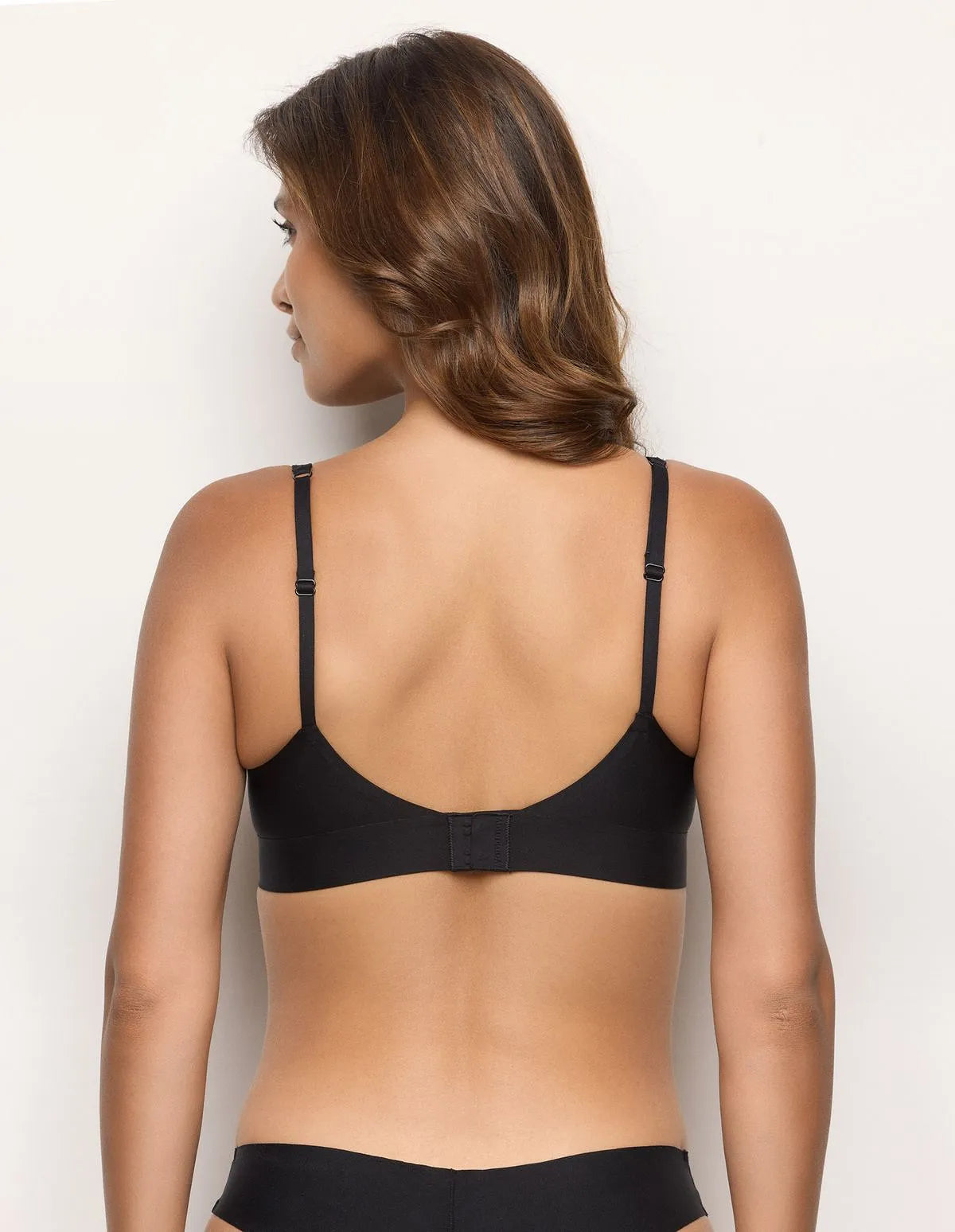 Yamamay_Black_Bralette Ð Elixir_IBRD183009_072_03