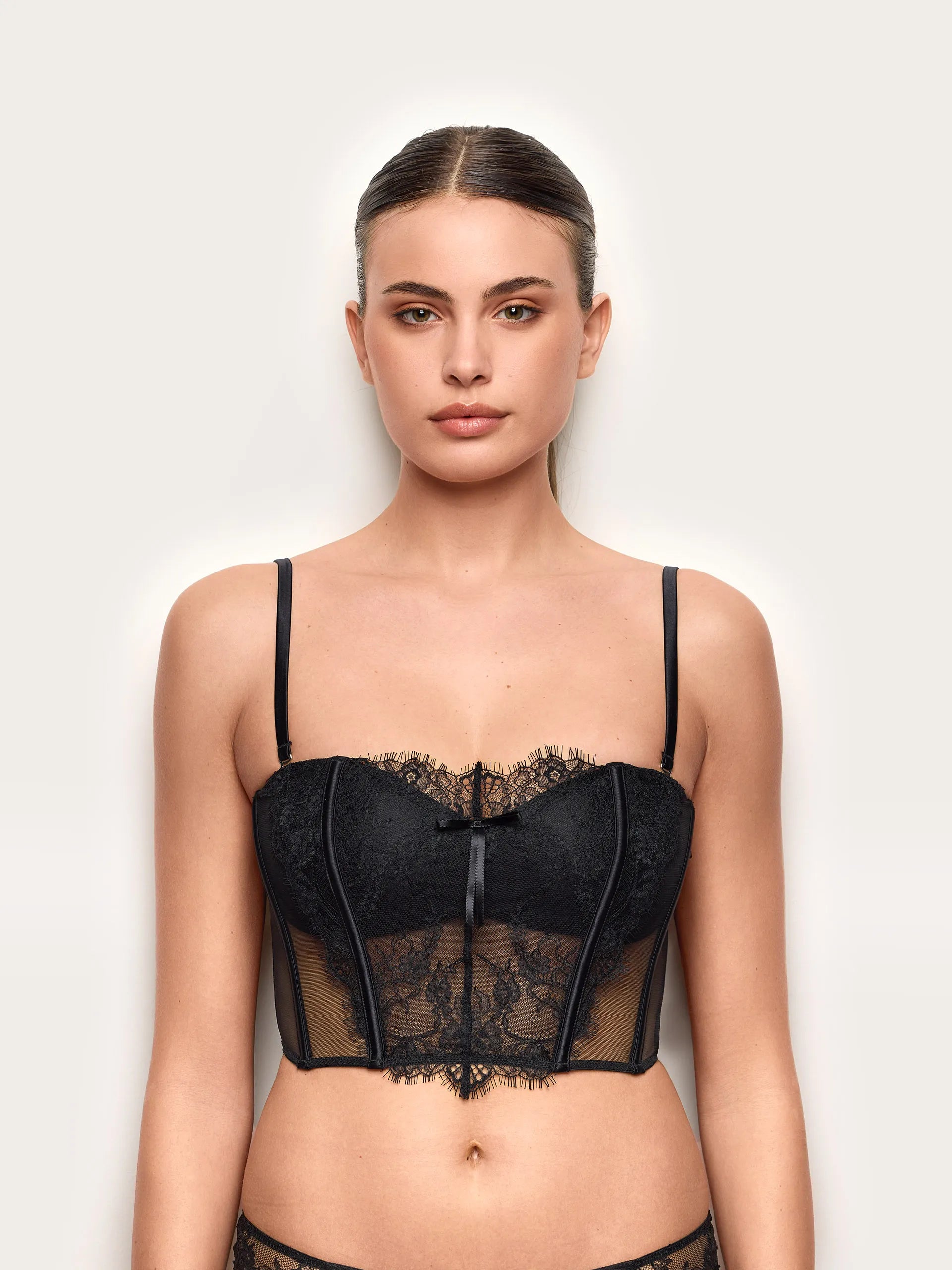 Yamamay_Black_Preformed Bustier - Desire_IBRD191011_072_02