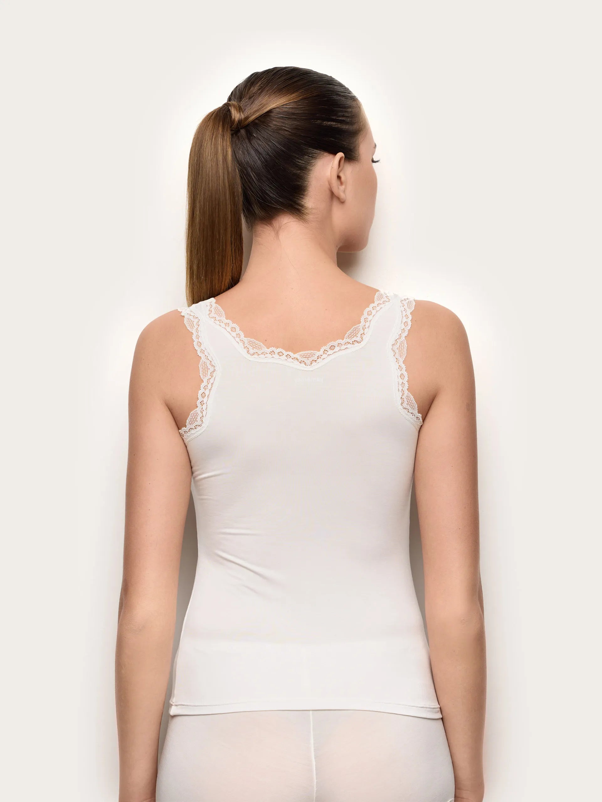 Yamamay_Silk_Camisole - Modal/Silk Color_ICRD191004_096_04