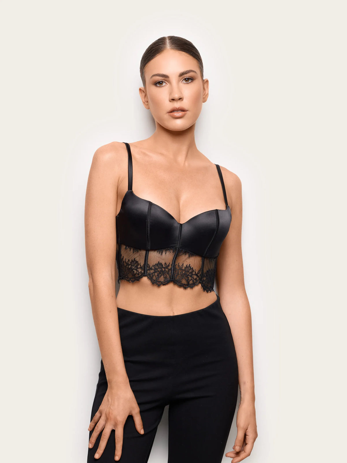 Yamamay BLACK Women Padded Girdle - Black Shadow SKU: ICRD193003_072 Image 01