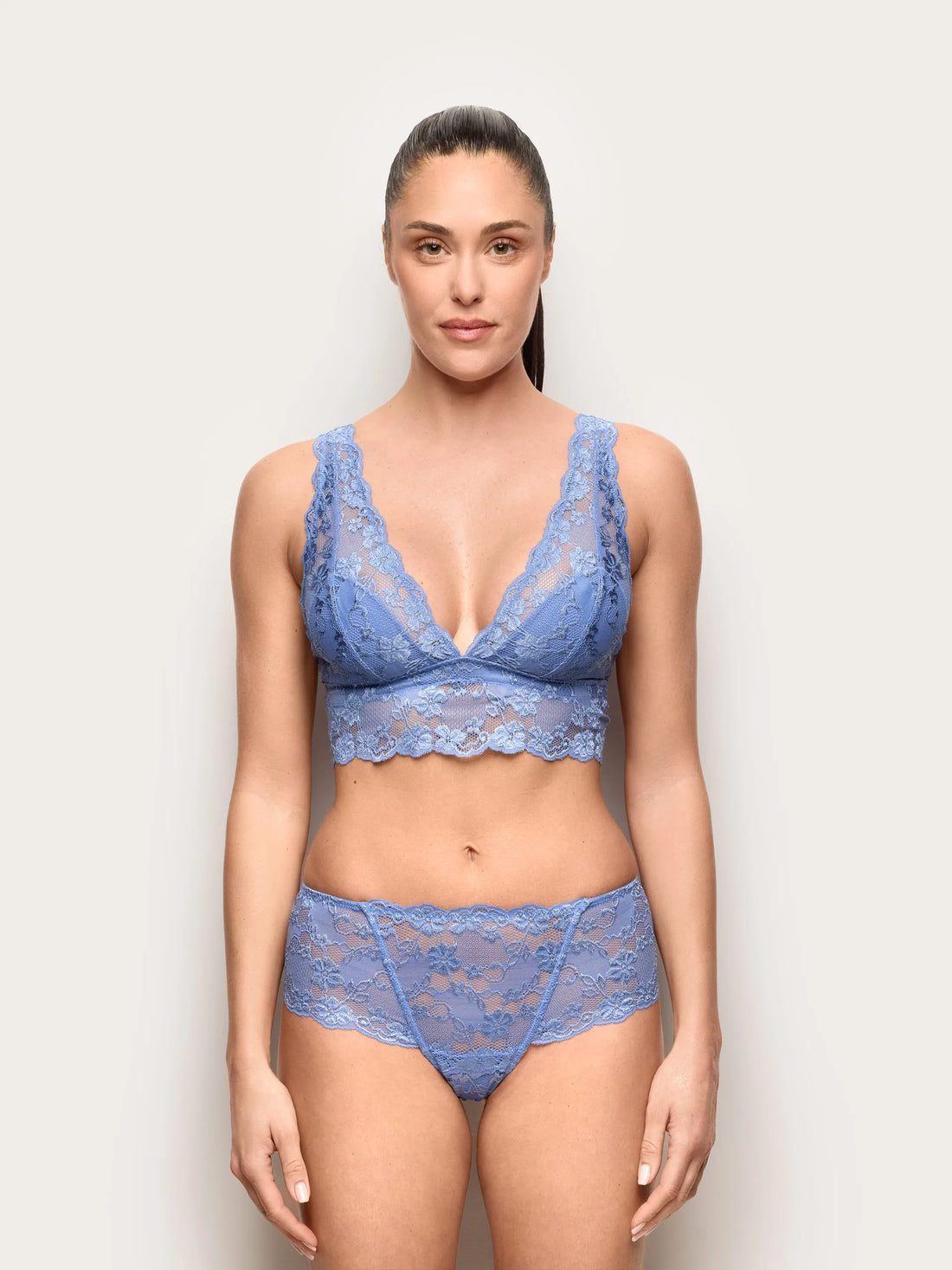 Yamamay_Denim_Brazilian Briefs in Lace and Microfiber - Primula Color_ICUD191002_038_02