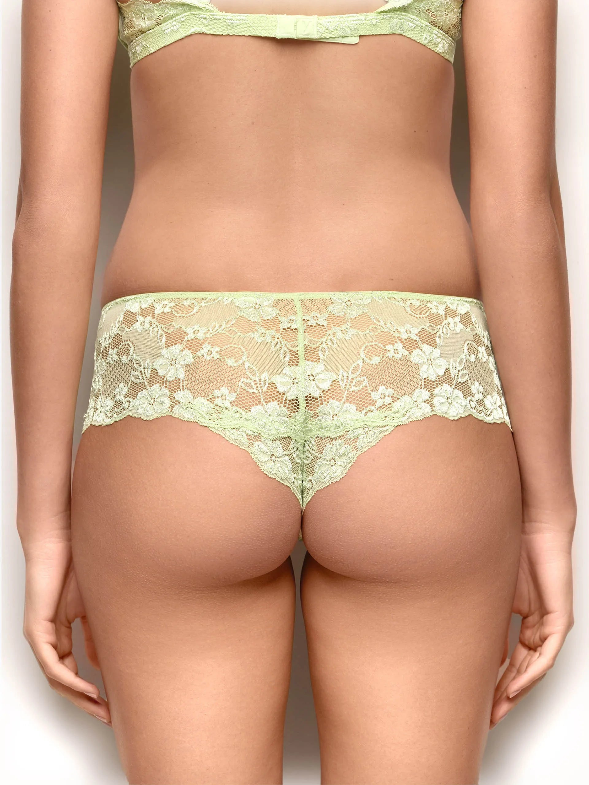 Yamamay_Light Green_Brazilian Knickers - Primula Color_ICUD191004_109_04