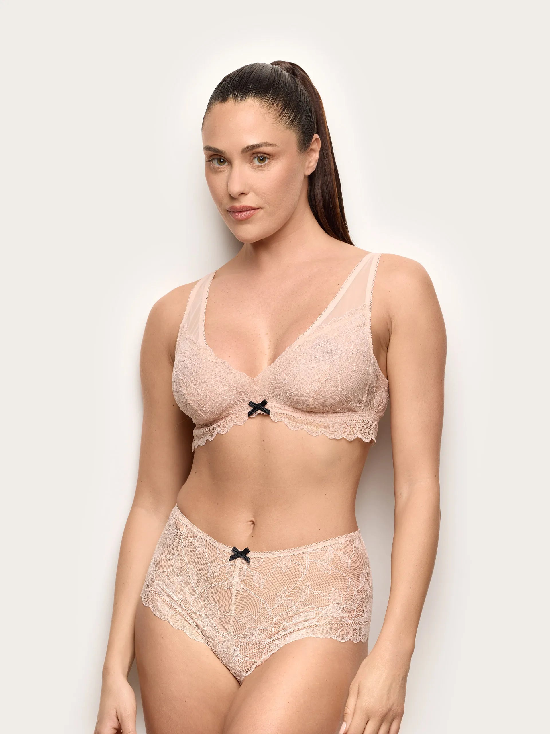 Yamamay_Pale Pink_Lace Culottes - Elodie_ICUD191007_090_01