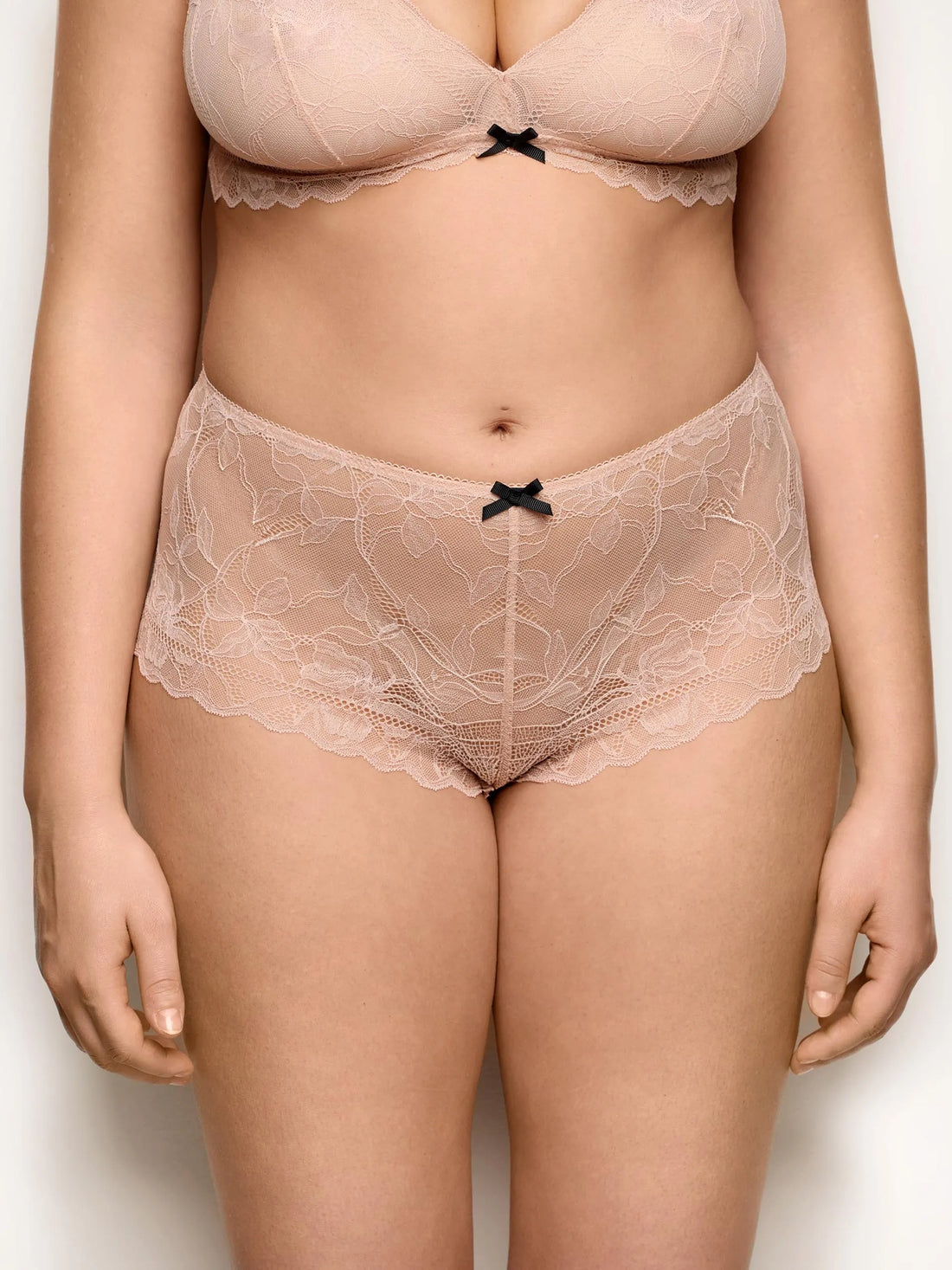 Yamamay_Pale Pink_Lace Culottes - Elodie_ICUD191007_090_08