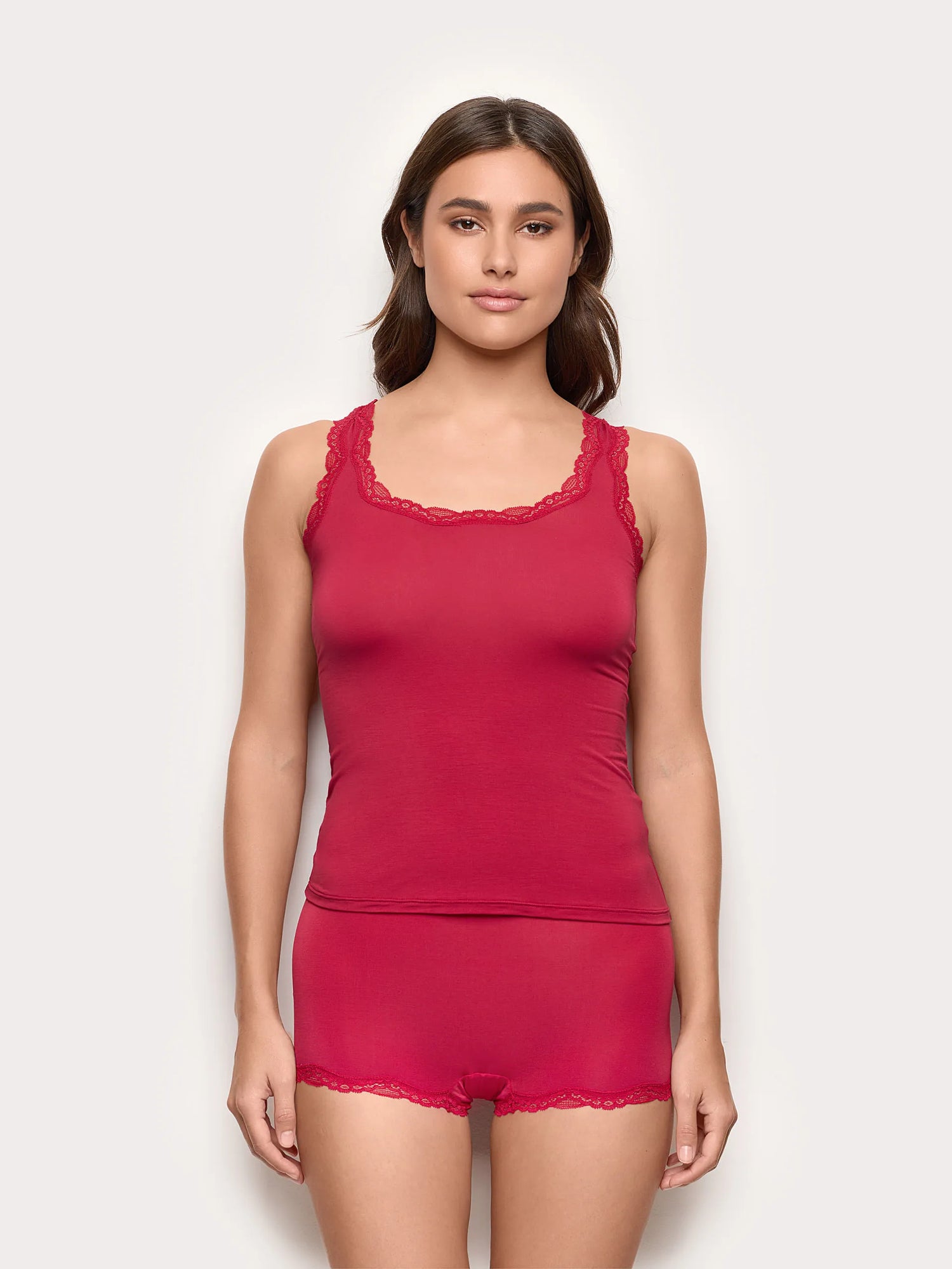 Yamamay_Ruby Red_Tencel¨ Modal Panty with Silk_IPBD184001_909_02