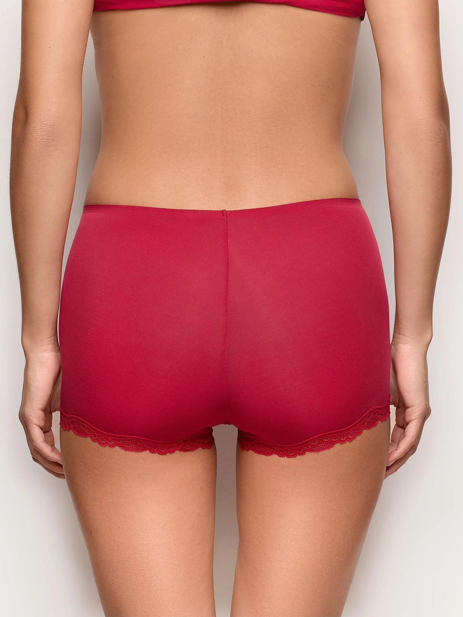 Yamamay_Ruby Red_Tencel¨ Modal Panty with Silk_IPBD184001_909_04