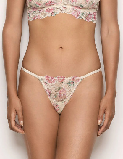 Yamamay_Almond_Low-Rise Thong in Tulle and Lace Ð Eloise_IPED183007_244_03