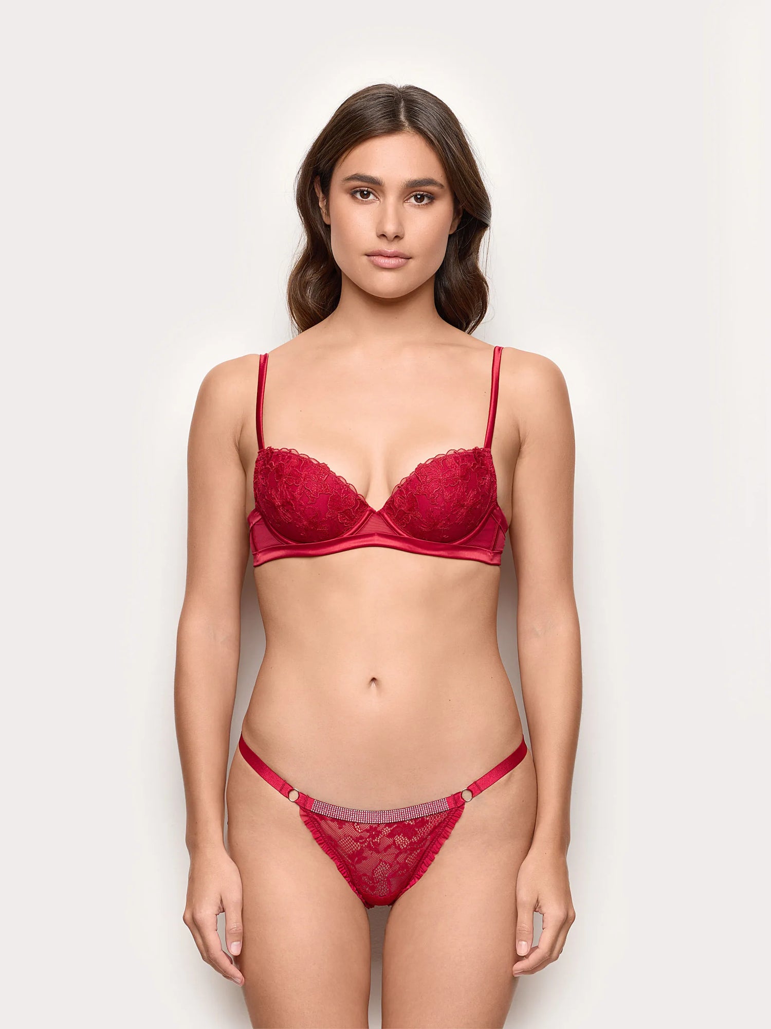 Yamamay_Ruby Red_Red Lace Jewel Thong Jolly_IPED184004_909_02