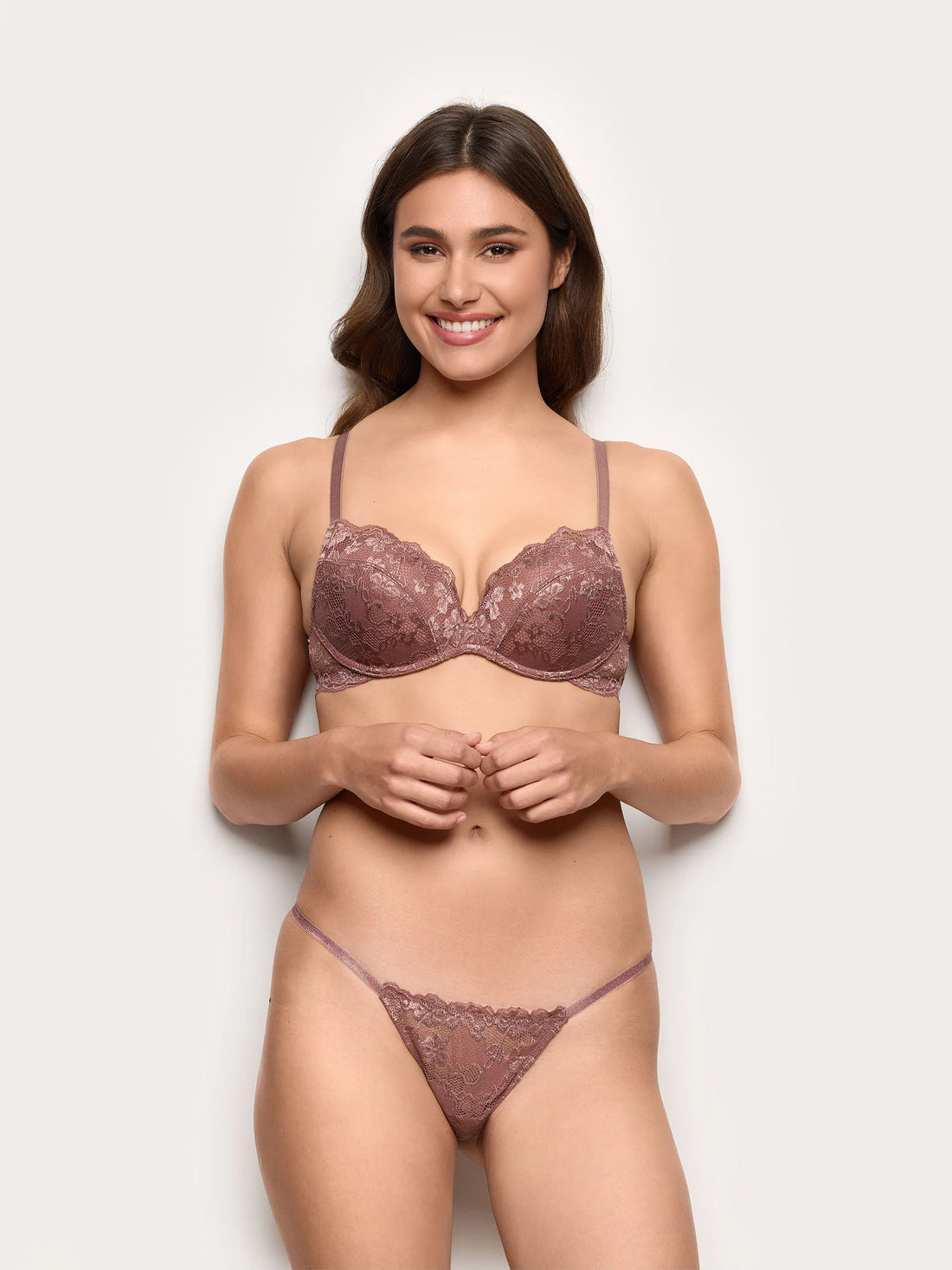 Yamamay_Dark Mauve_Thong - Primula Color_IPED191003_063_01