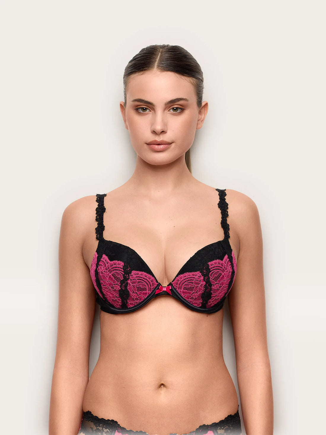 Yamamay_Fuchsia_Push-Up Bra with Underwire - Caprice_IPPD191001_040_02