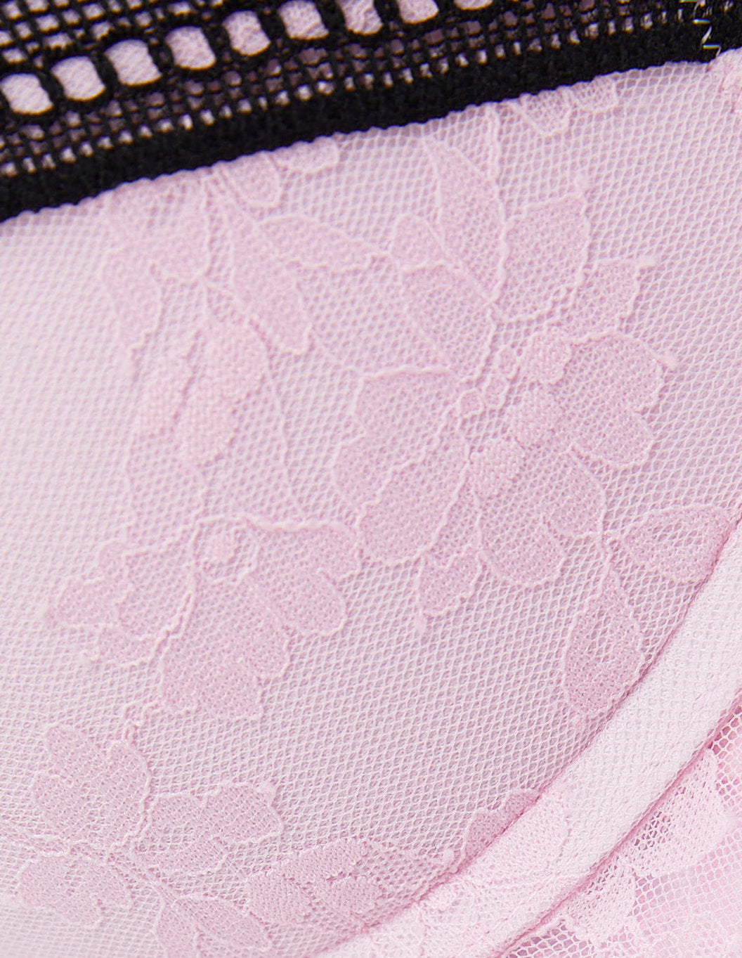 Yamamay_Lily Push-Up Bra with Underwire in Pink and Black Lace_IPUD181014_900_05