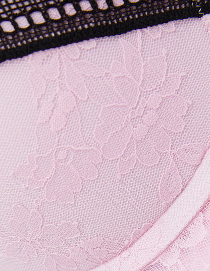Yamamay_Lily Push-Up Bra with Underwire in Pink and Black Lace_IPUD181014_900_05
