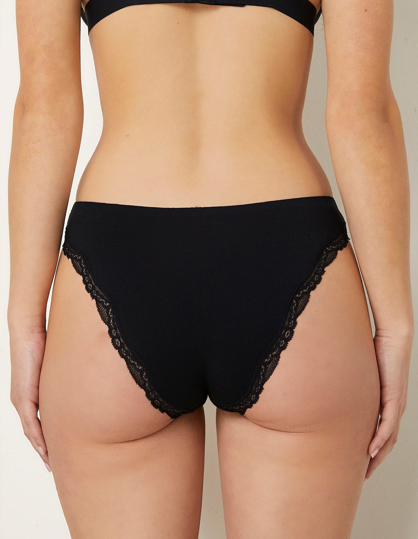 Yamamay_Modal &amp; Silk Classic Briefs_ISLD181004_072_03
