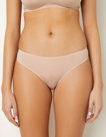 Yamamay_Invisible Ultralight Microfiber Seamfree Classic Briefs_ISLD181005_216_03