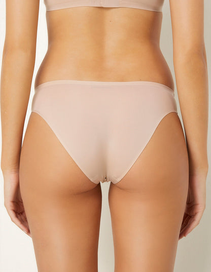 Yamamay_Invisible Ultralight Microfiber Seamfree Classic Briefs_ISLD181005_216_04