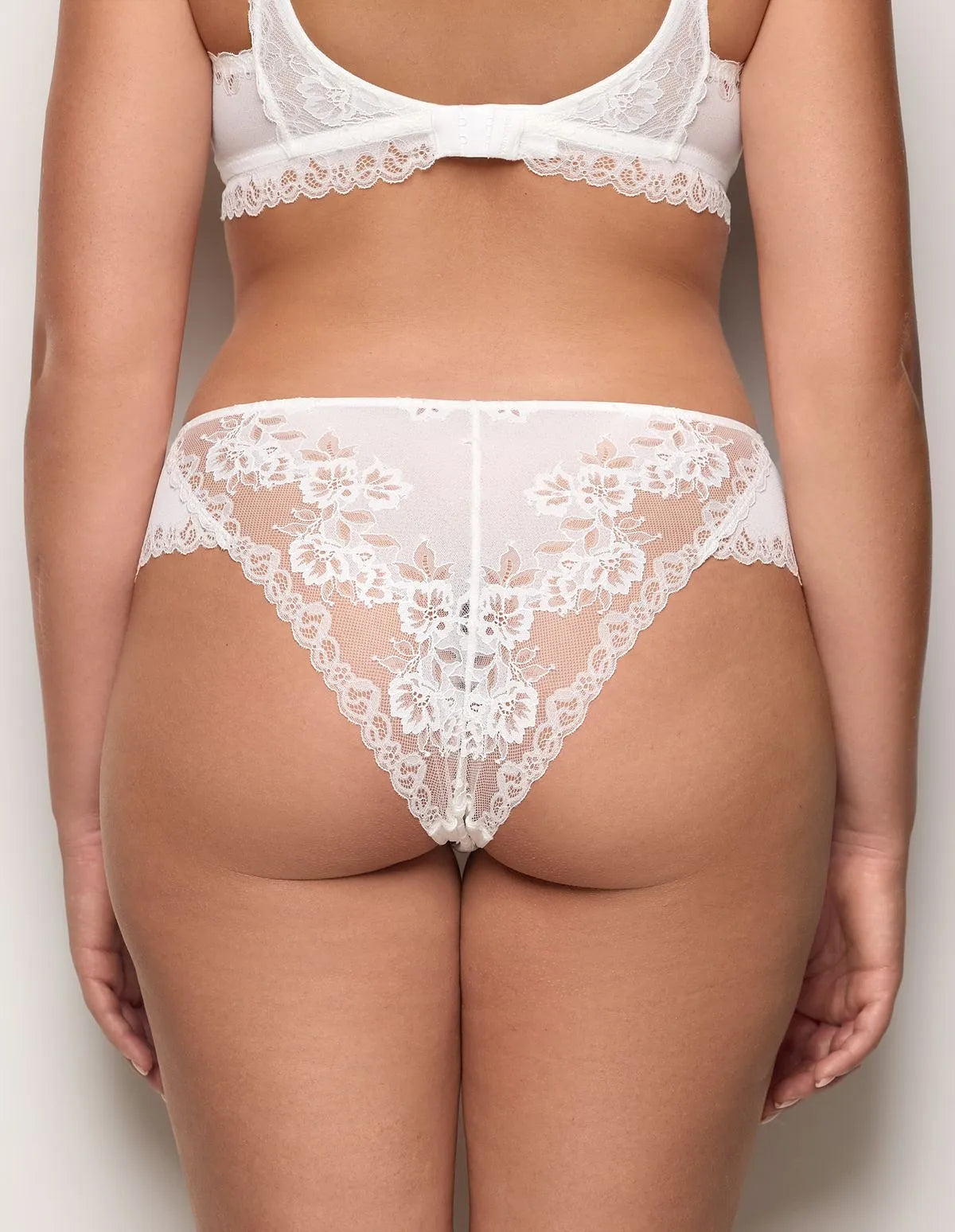 Yamamay_Silk_Lace Slip Ð Blanche_ISLD183013_096_04