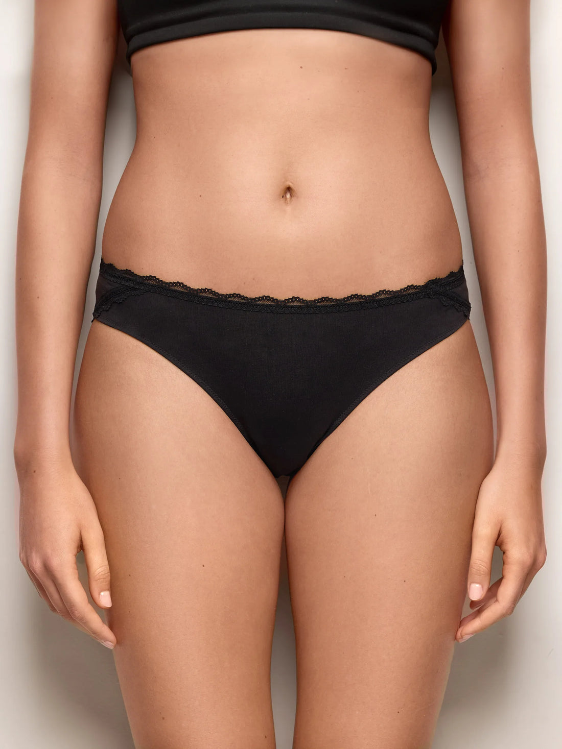 Yamamay_Black_Briefs - Vicky_ISLD191007_072_01
