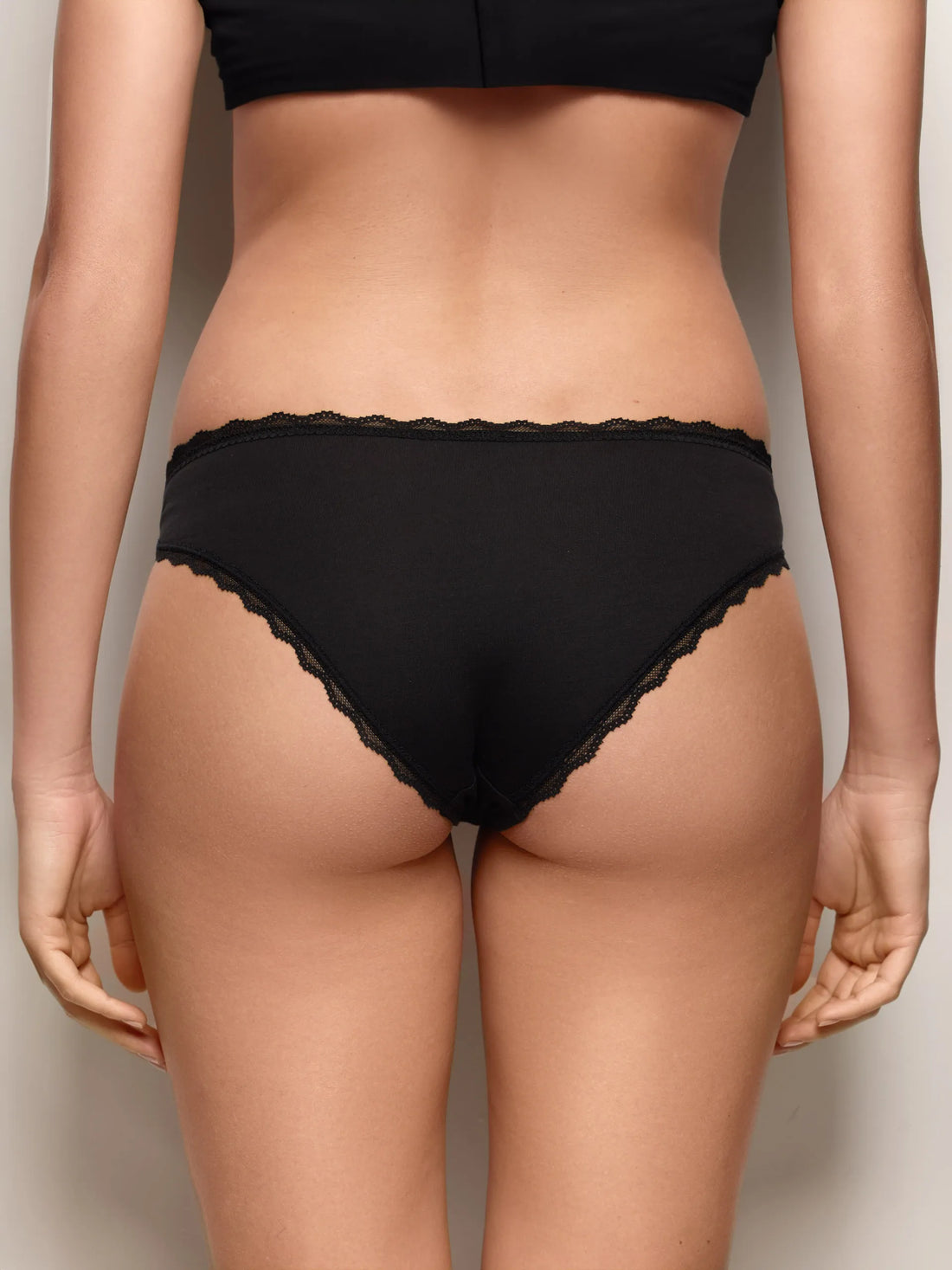 Yamamay_Black_Briefs - Vicky_ISLD191007_072_02