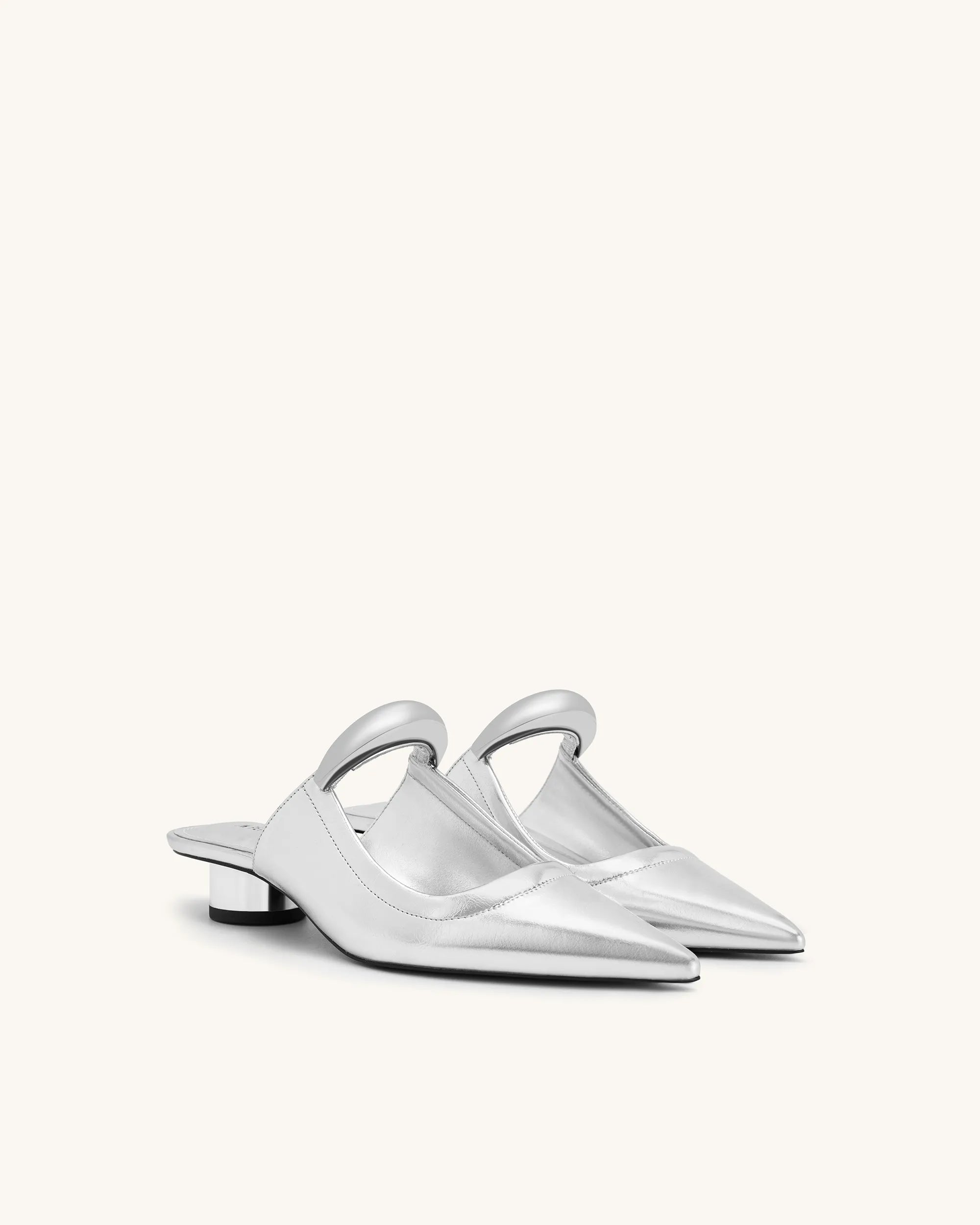 JW PEI_Silver_Helena Pierced Mules_J3120505-9_Silver_05