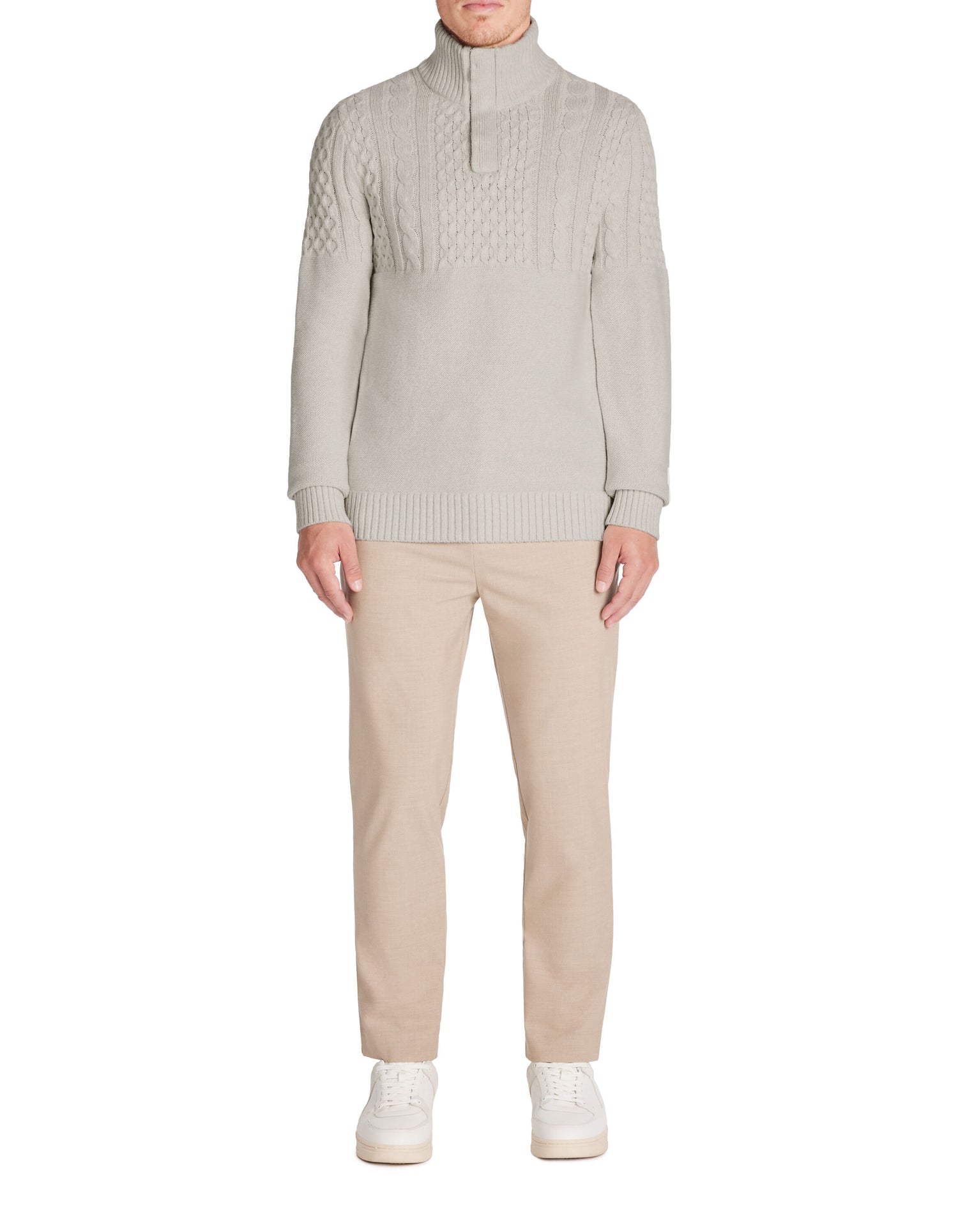 Celio_White Regular Cotton-Blend Stand-Up Neck Sweater_JEVIKING_OFF WHITE MEL_02