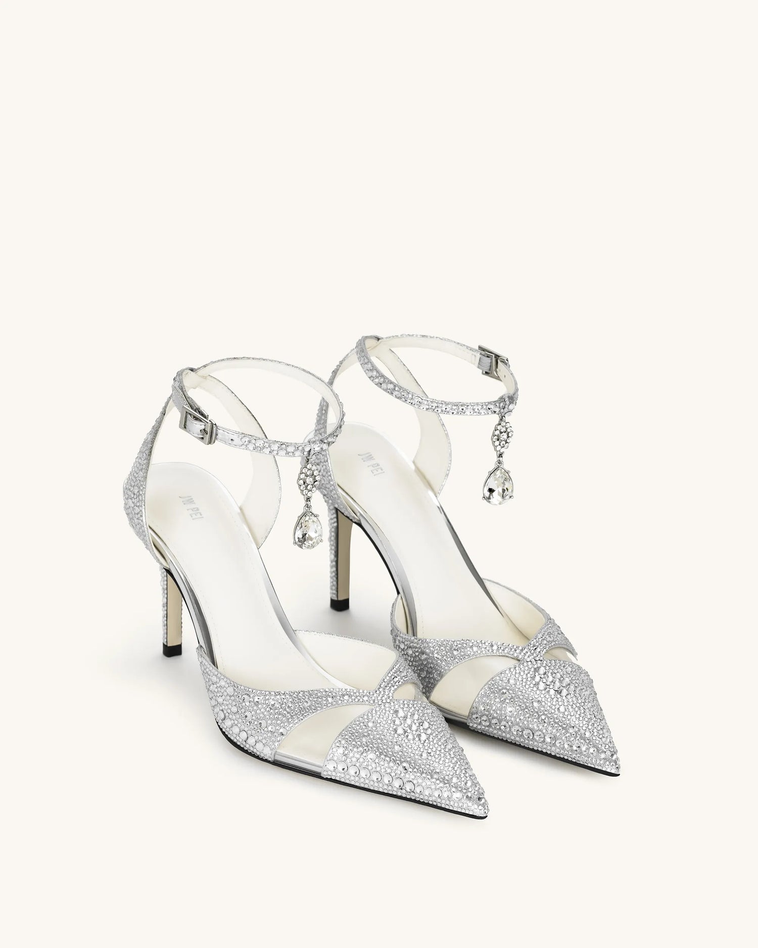 JW PEI_Silver_Haidi Artificial Crystal Pumps_JF30405-9_Silver_05