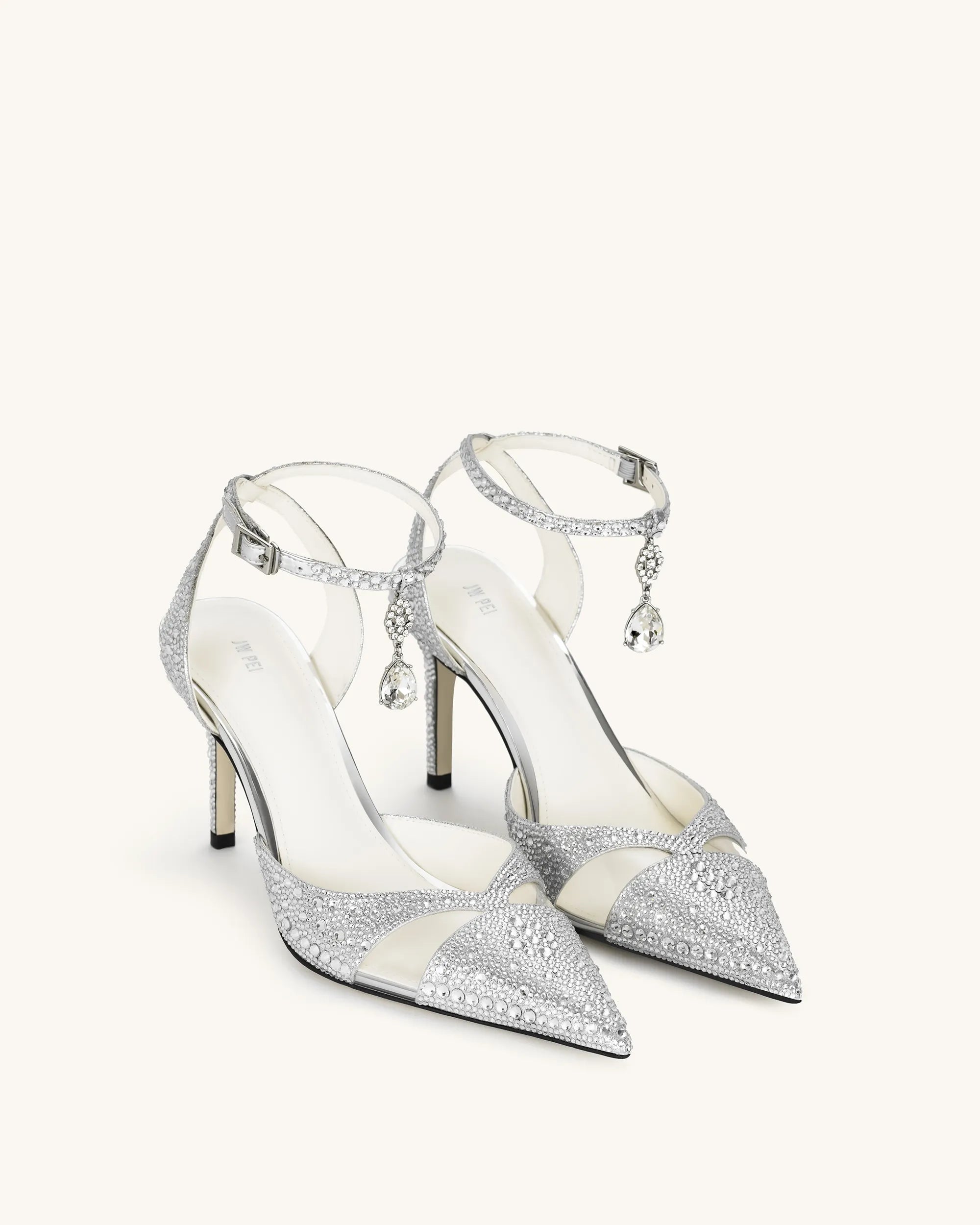 JW PEI_Silver_Haidi Artificial Crystal Pumps_JF30405-9_Silver_05