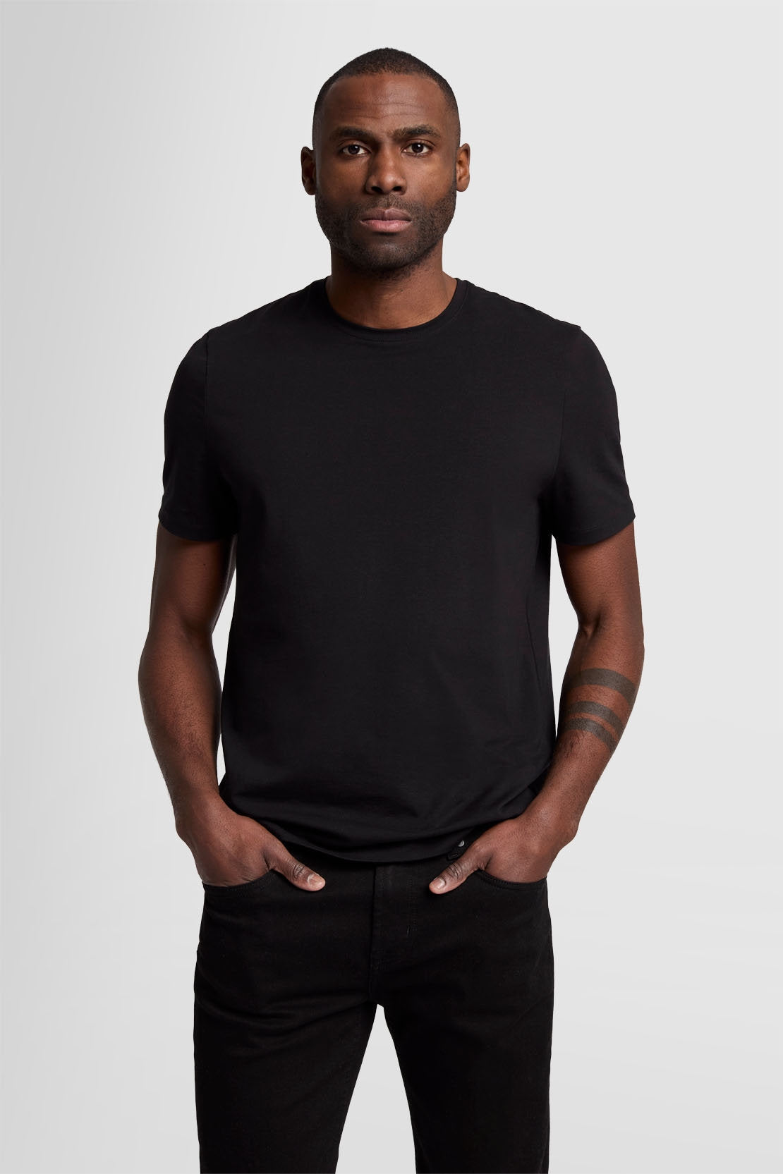 T-Shirt Luxe Performance Black_01