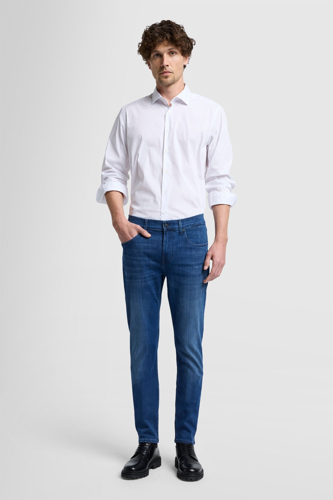 Slimmy Tapered Luxe Performance Plus Mid Blue - BEVAVA