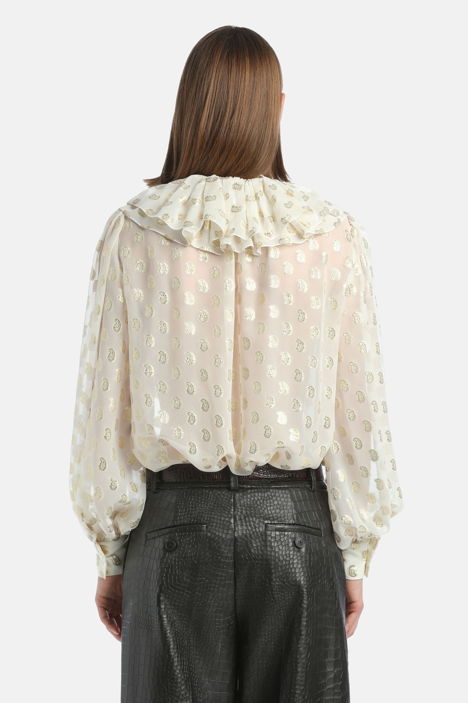 Luisa Spagnoli_Var Panna Oro_Latitudine - Silk Shirt with Lurex Details Ð Fashion Show_LATITUDINE_3916_02