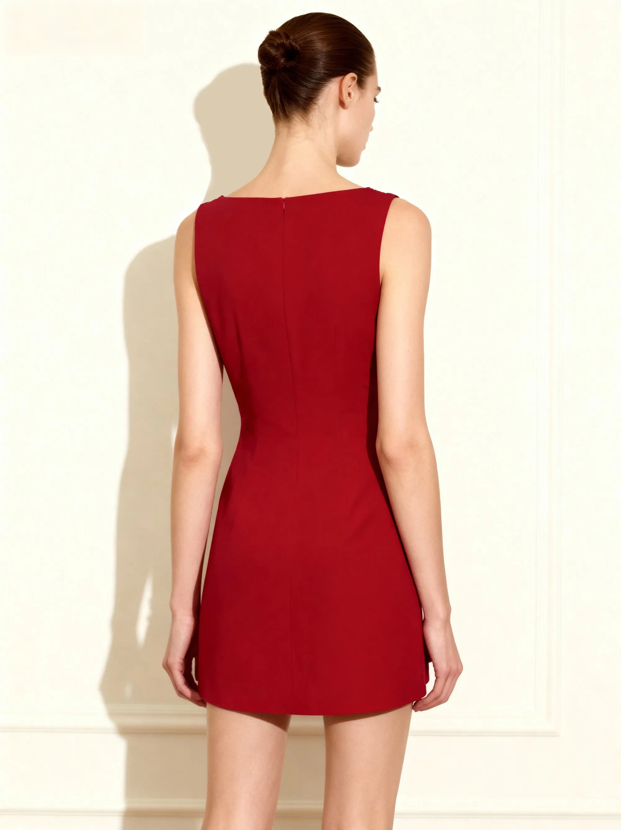 JW PEI_Red_3D Floral-AppliquŽ Sheath Mini Dress_LDS220-4_Red_02