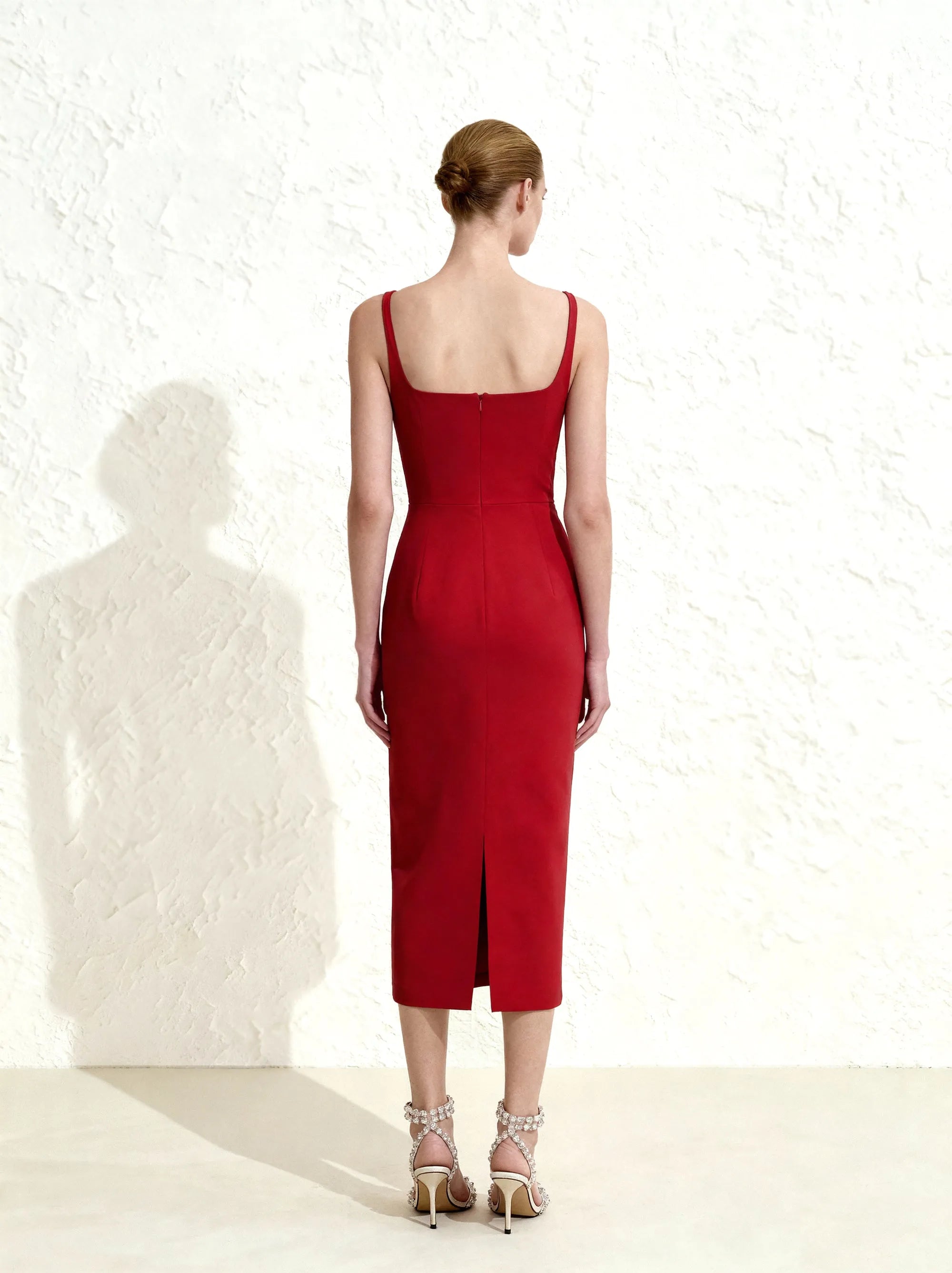 JW PEI_Red_3D Floral AppliquŽ Square-Neck Sheath Midaxi Dress_LDS233-4_Red_02