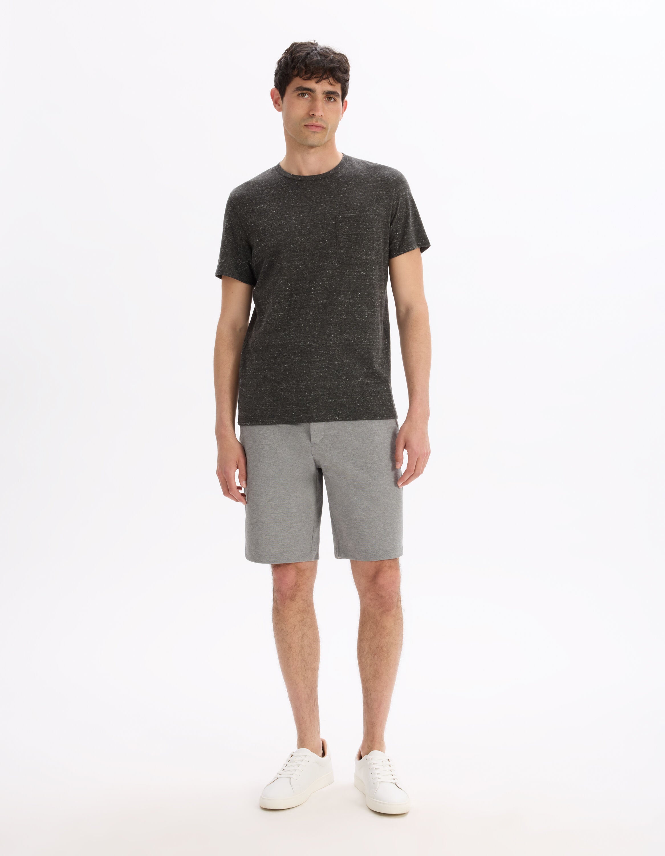 Celio_Anthracite Straight Round Neck T-Shirt_LEJEKTI_CARBONE_01