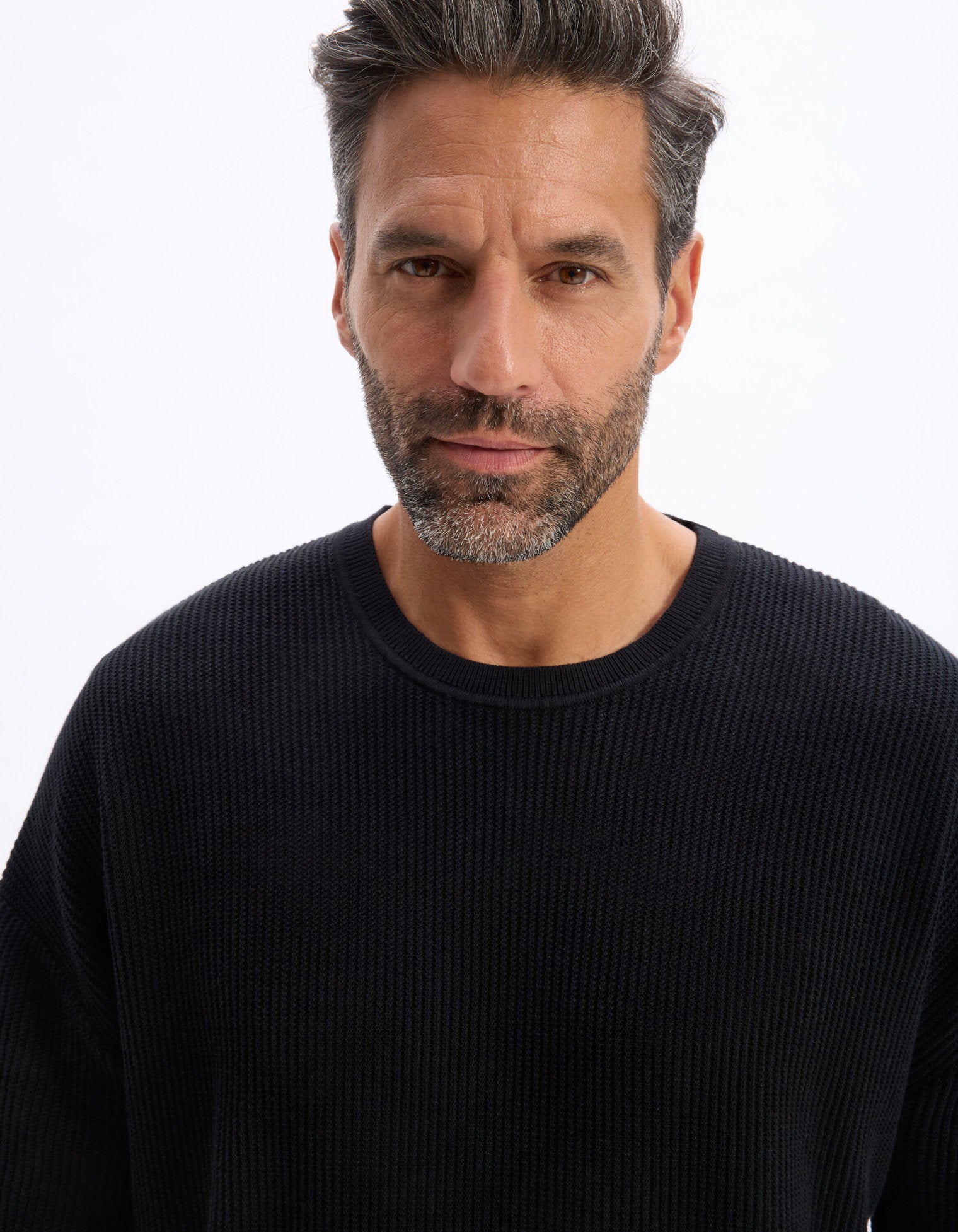 Celio_Black Boxy T-Shirt in 100% Cotton Round Neck Knit_LEYASTI_BLACK_04