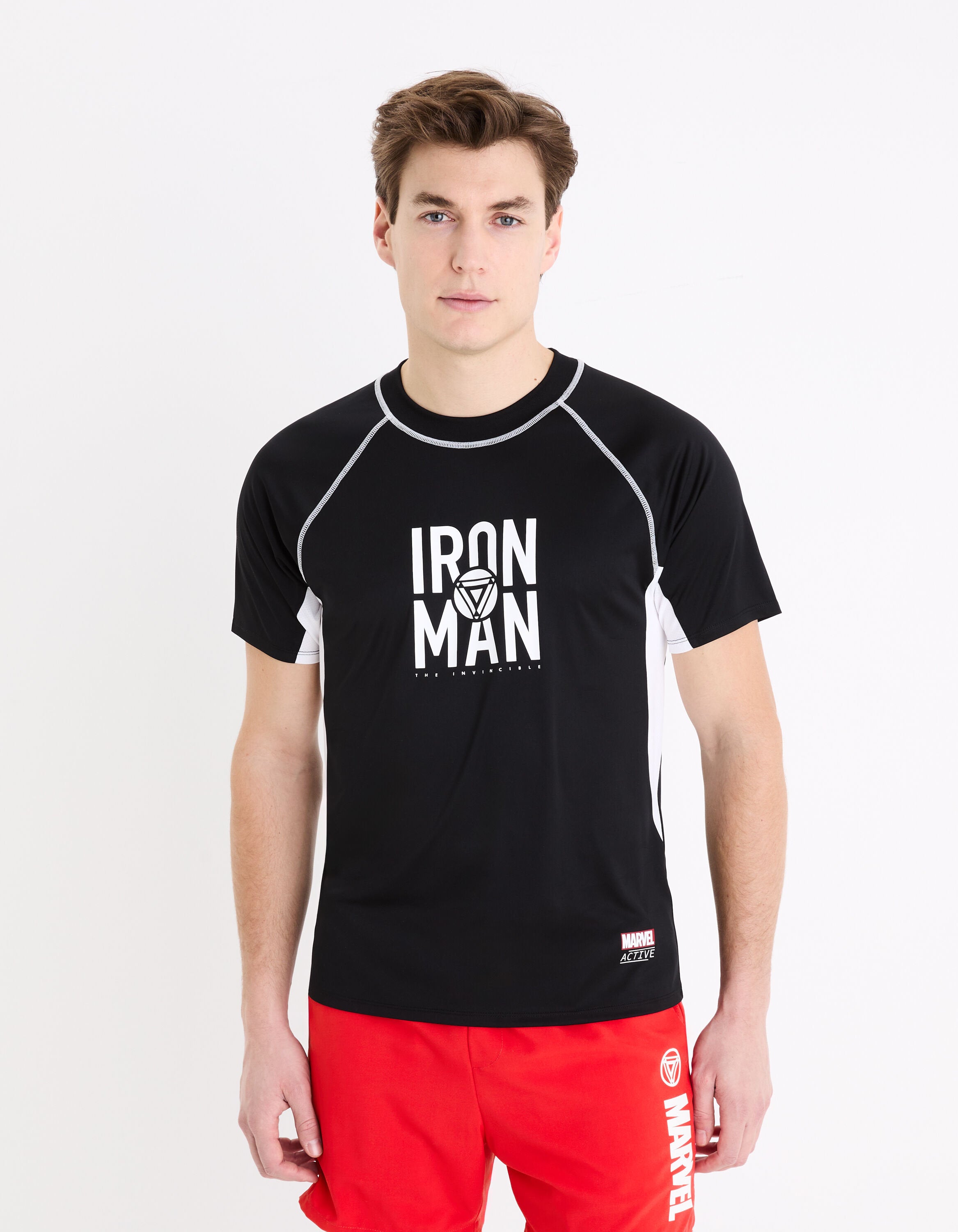 Marvel Active - Captain America T-Shirt_LGEMARV1_NOIR_03