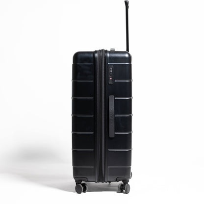 Calvin Klein Black Large Luggage_LH818PS4_BLK_03