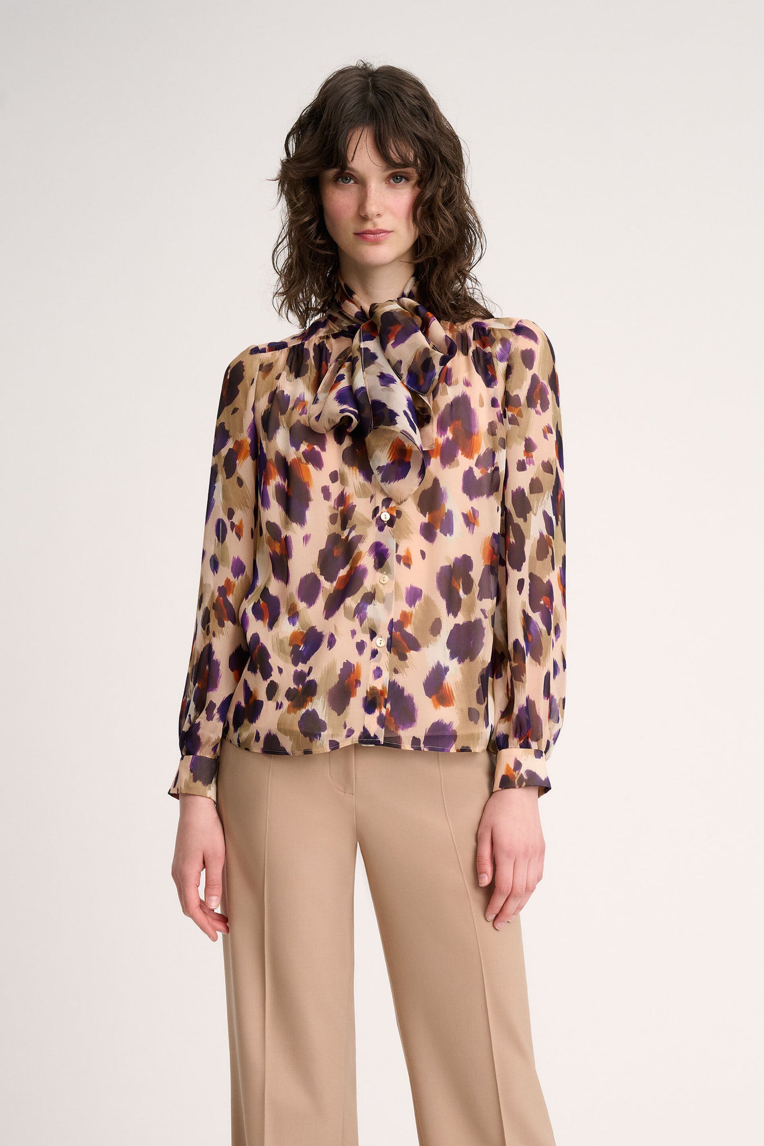 Linda Blouse With Sash_LINDA_4408_03