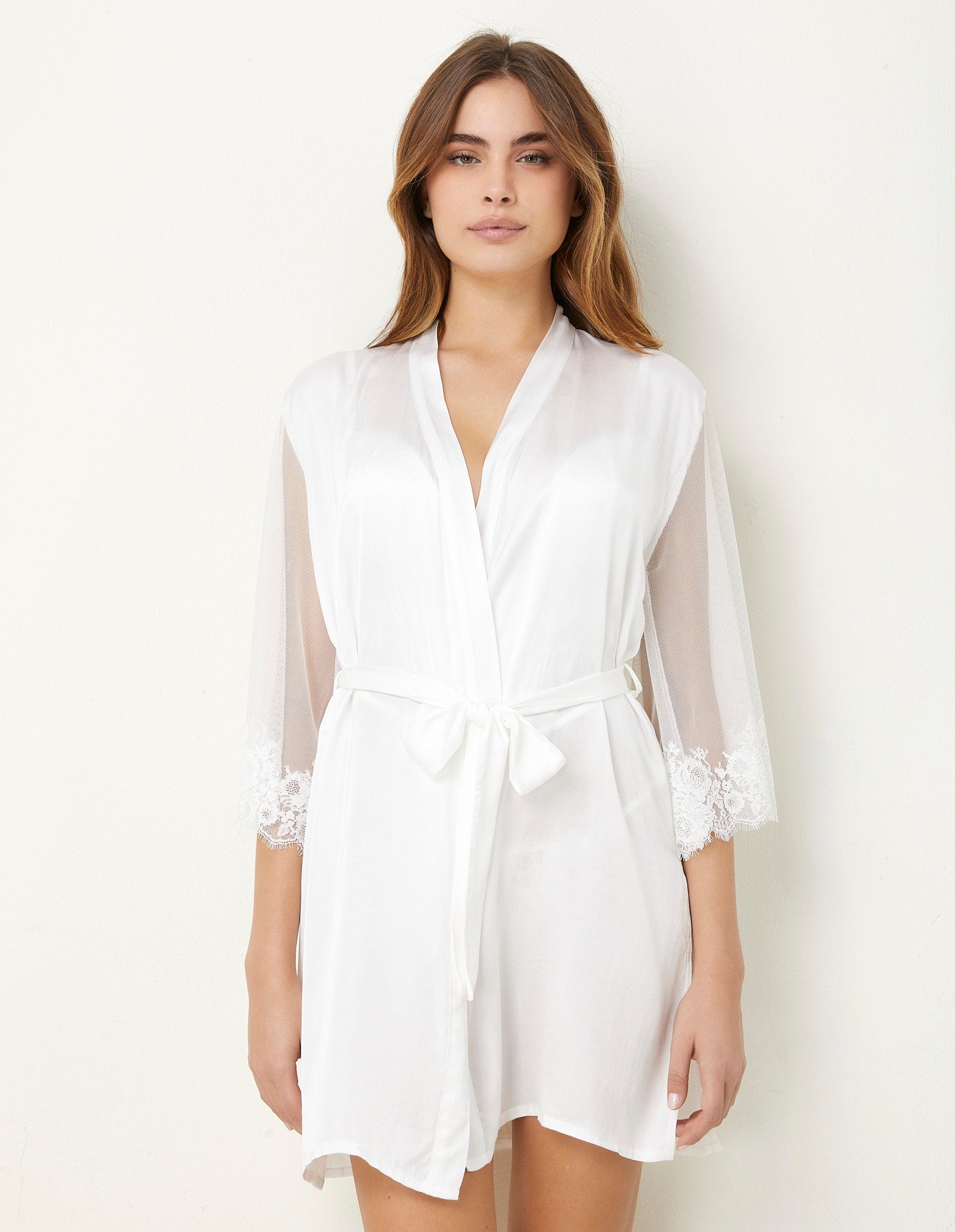 Yamamay_Jasmine Satin and Lace Kimono with Belt_LKID181002_096_01