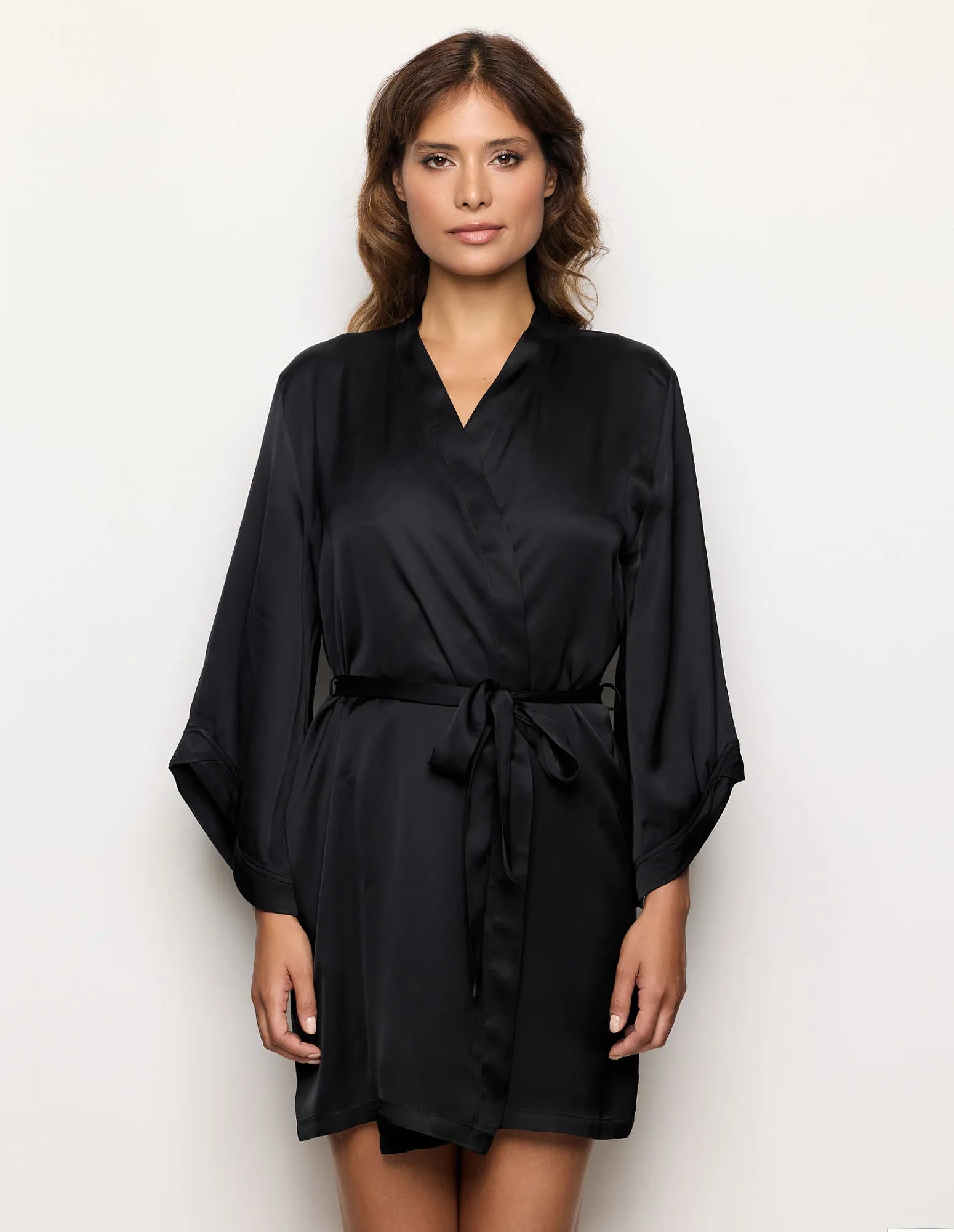Yamamay_Black_Short Viscose Satin Kimono Ð Satin Dream_LKID183001_072_02