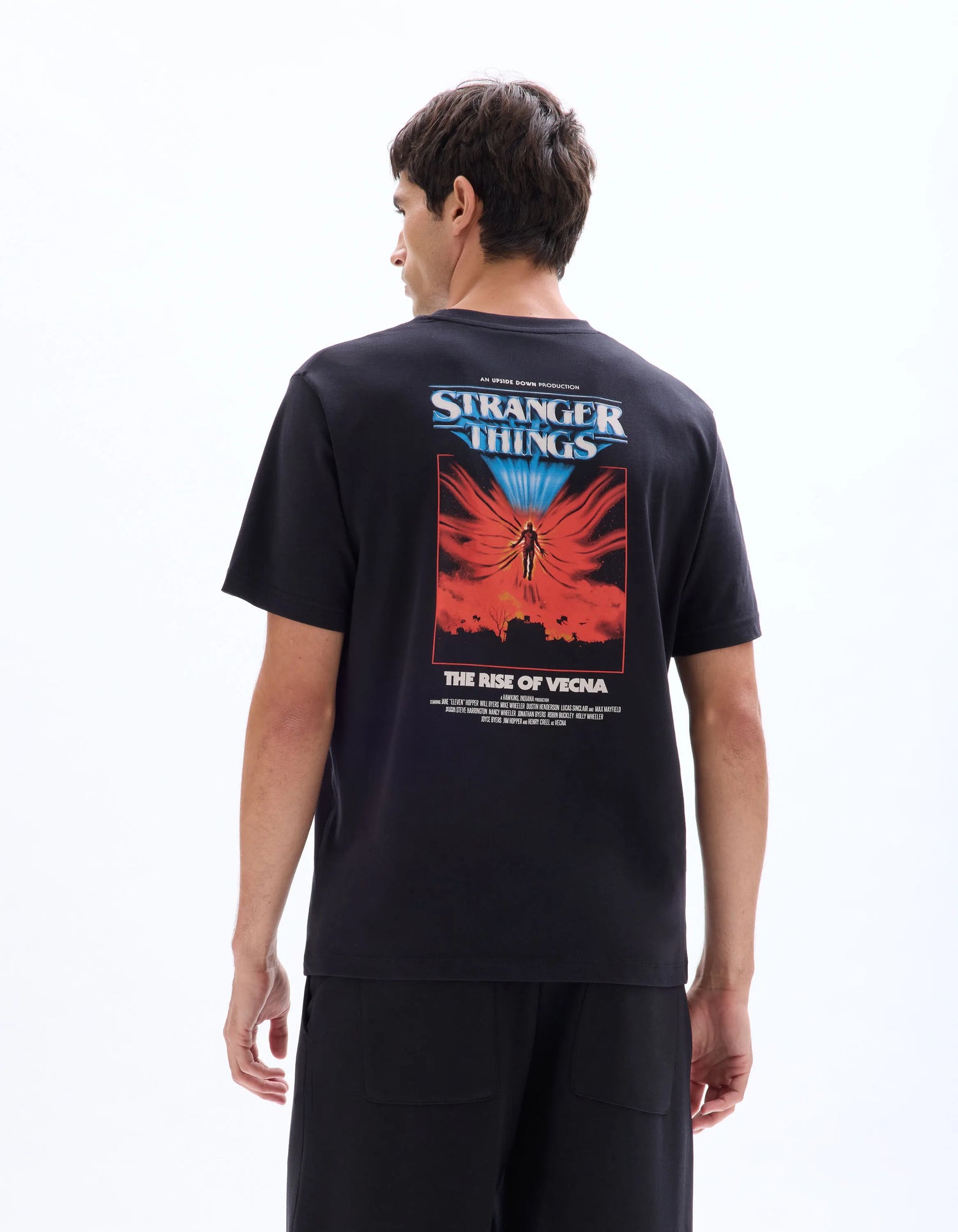 Celio_Black_Stranger Things - Black T-Shirt_LMESTRA_BLACK_01