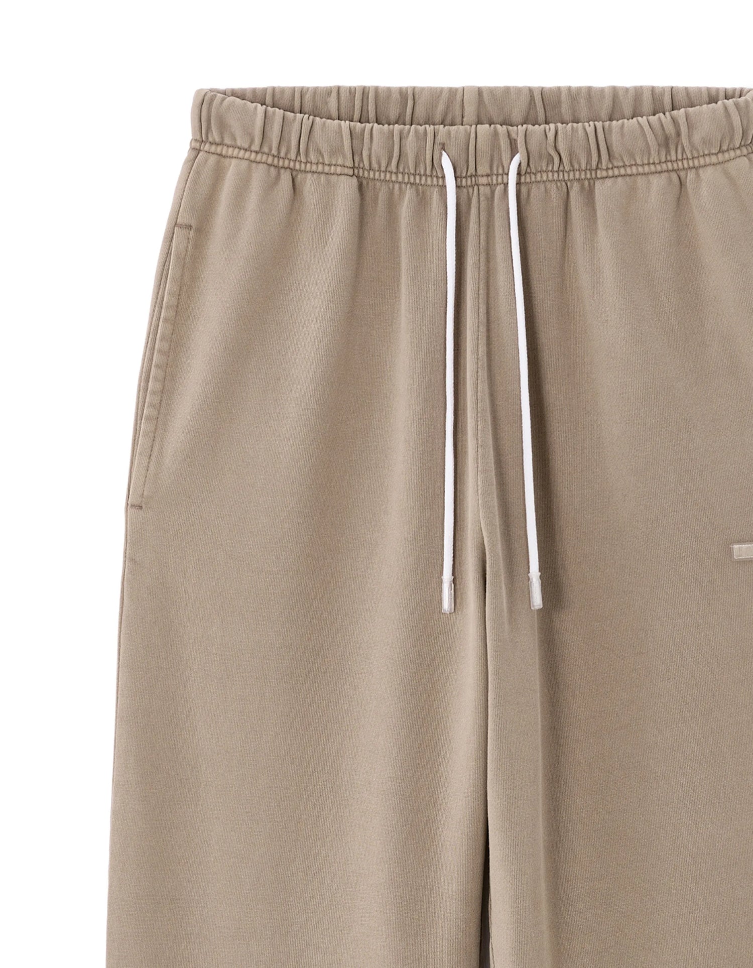 Celio_Brown_Pantone_LMOPANJG_BROWN_04