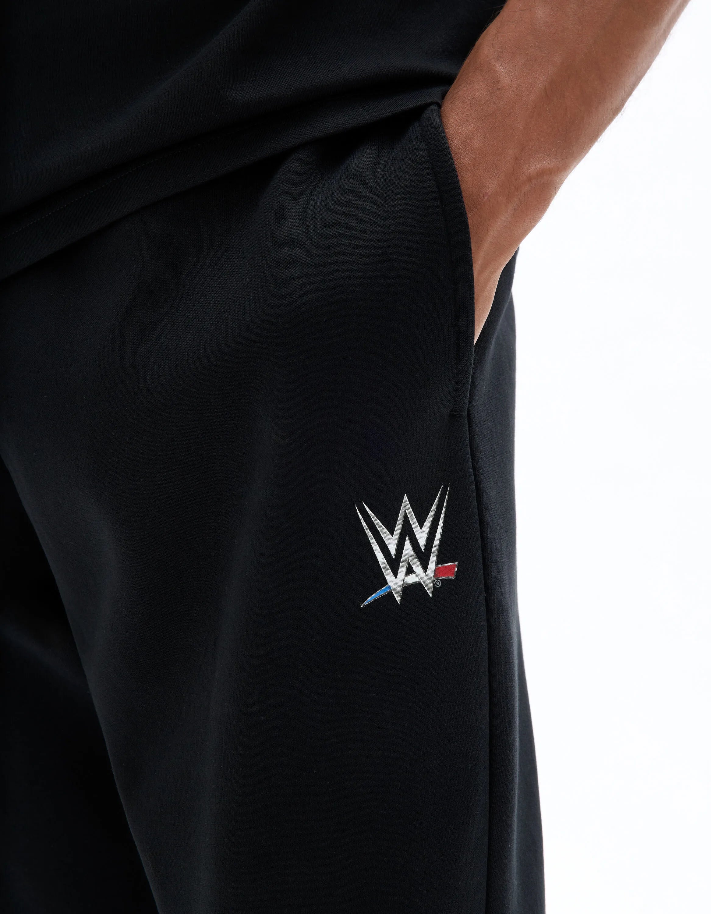 Celio_Black_WWE Jogging Pants_LMOWWE3_BLACK_05