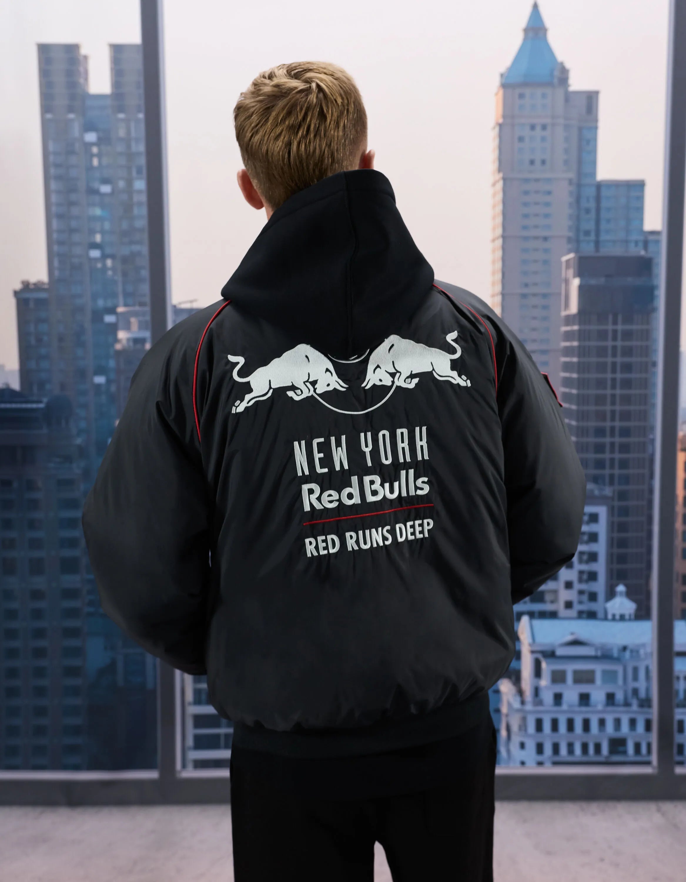 Celio_Noir_MLS New York Red Bulls Reversible Bomber Jacket_LMUMLS_NOIR_04